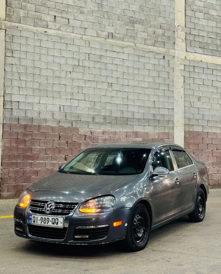 Volkswagen Jetta 2008 — photo 2