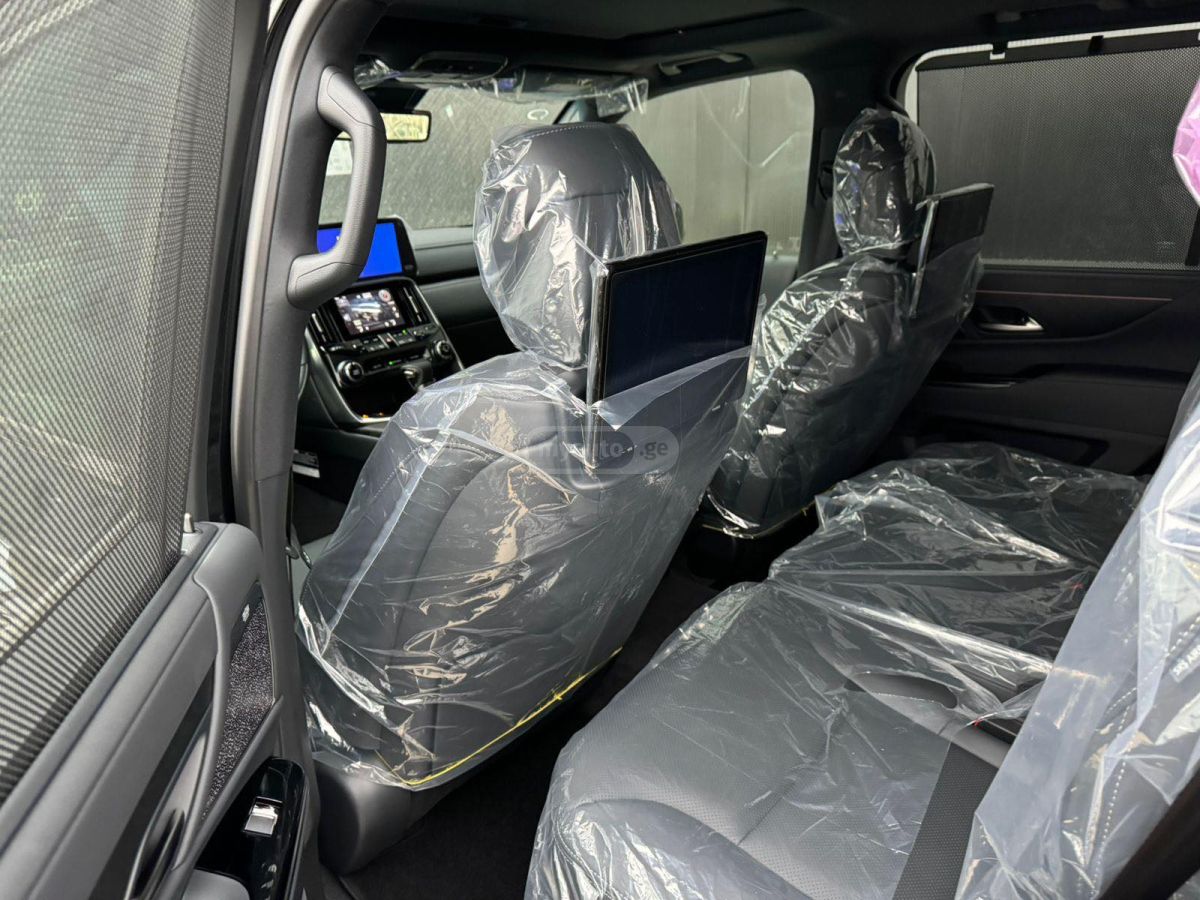 Lexus LX 500 2025 — photo 2