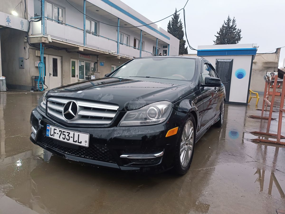 Mercedes-Benz C 250 2013 — photo 2