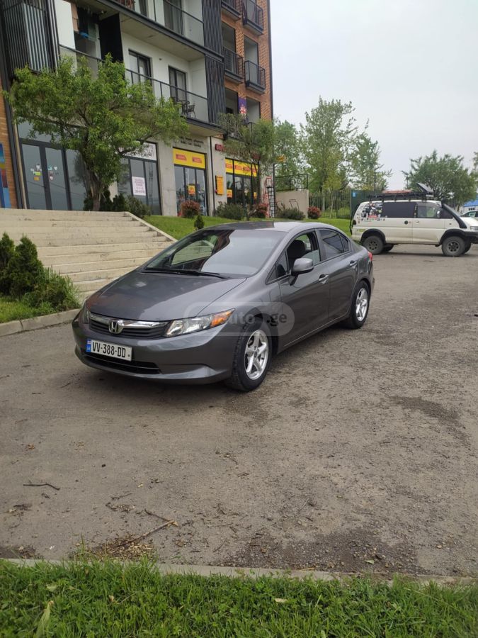 Honda Civic 2012 — photo 2