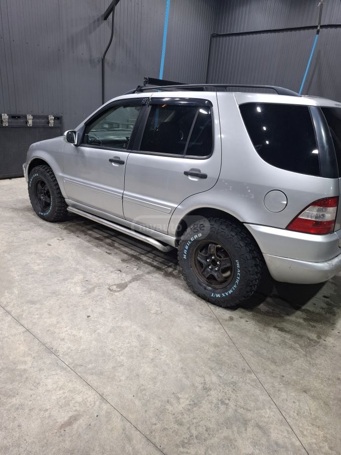 Mercedes-Benz ML 270 2002 — photo 2