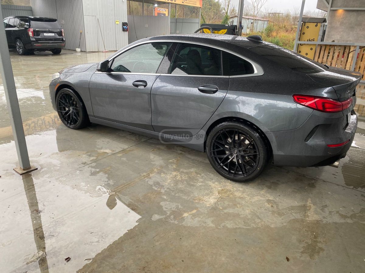 BMW 228 2020 — photo 2