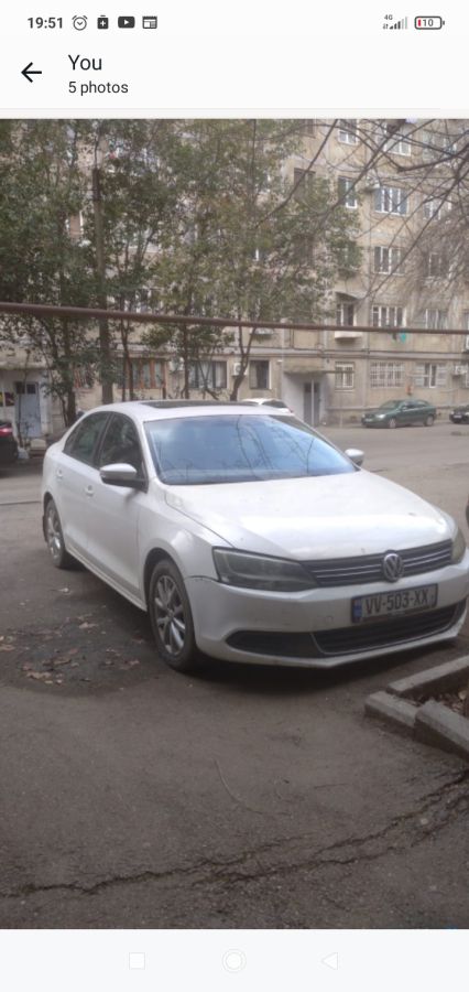 Volkswagen Jetta 2011 — photo 2