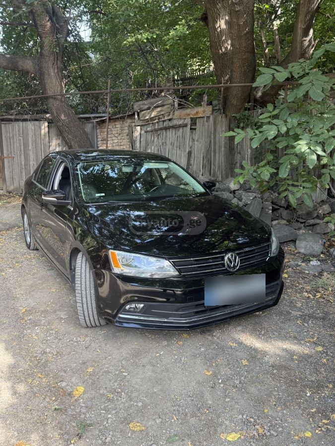 Volkswagen Jetta 2013 — photo 2