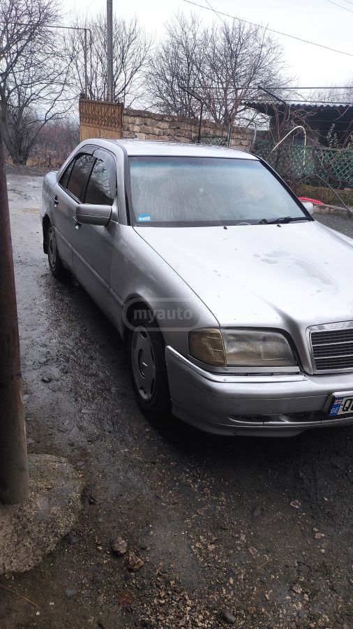 Mercedes-Benz C 180 1996 — photo 2