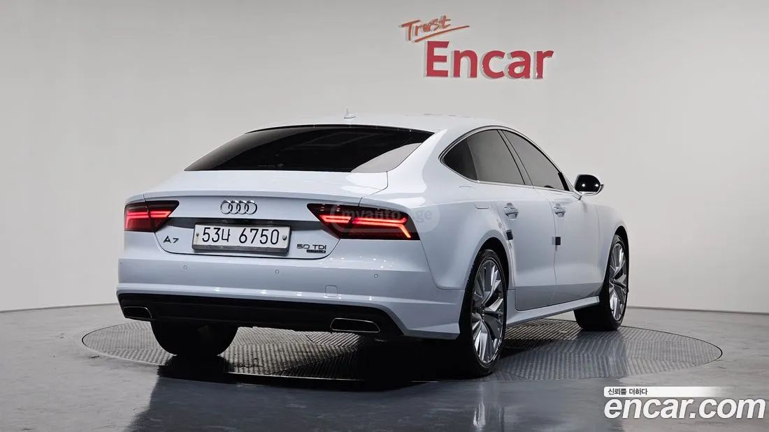 Audi A7 2016 — photo 2