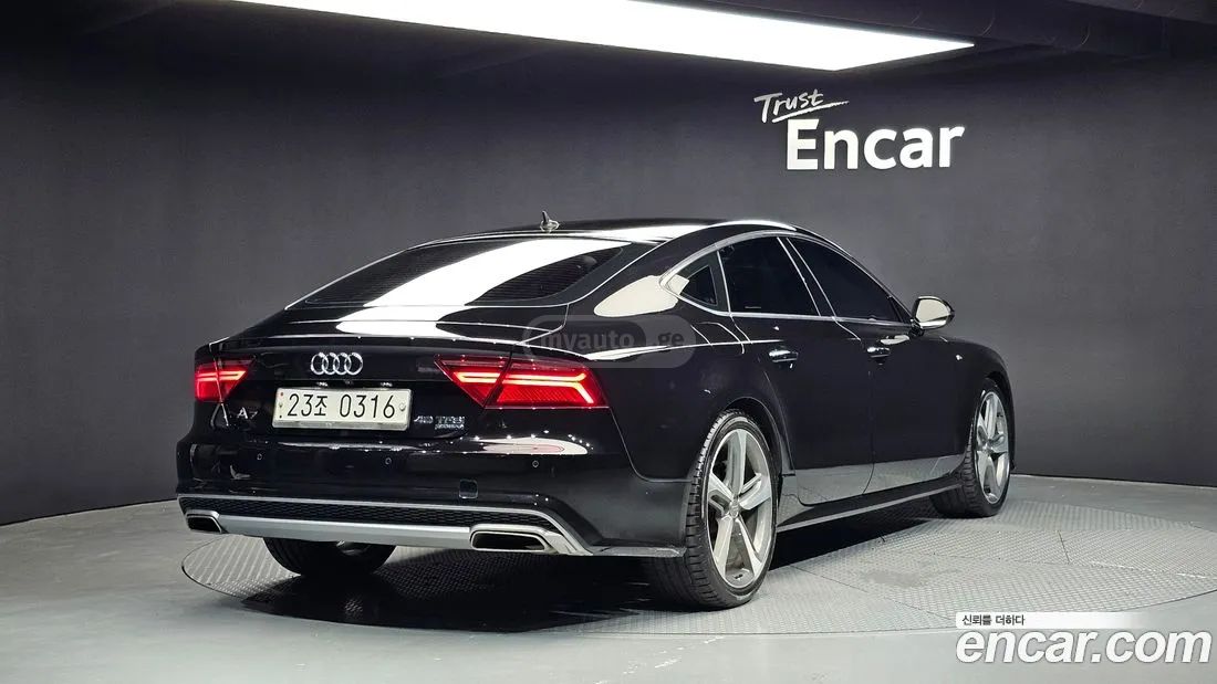 Audi A7 2016 — photo 2