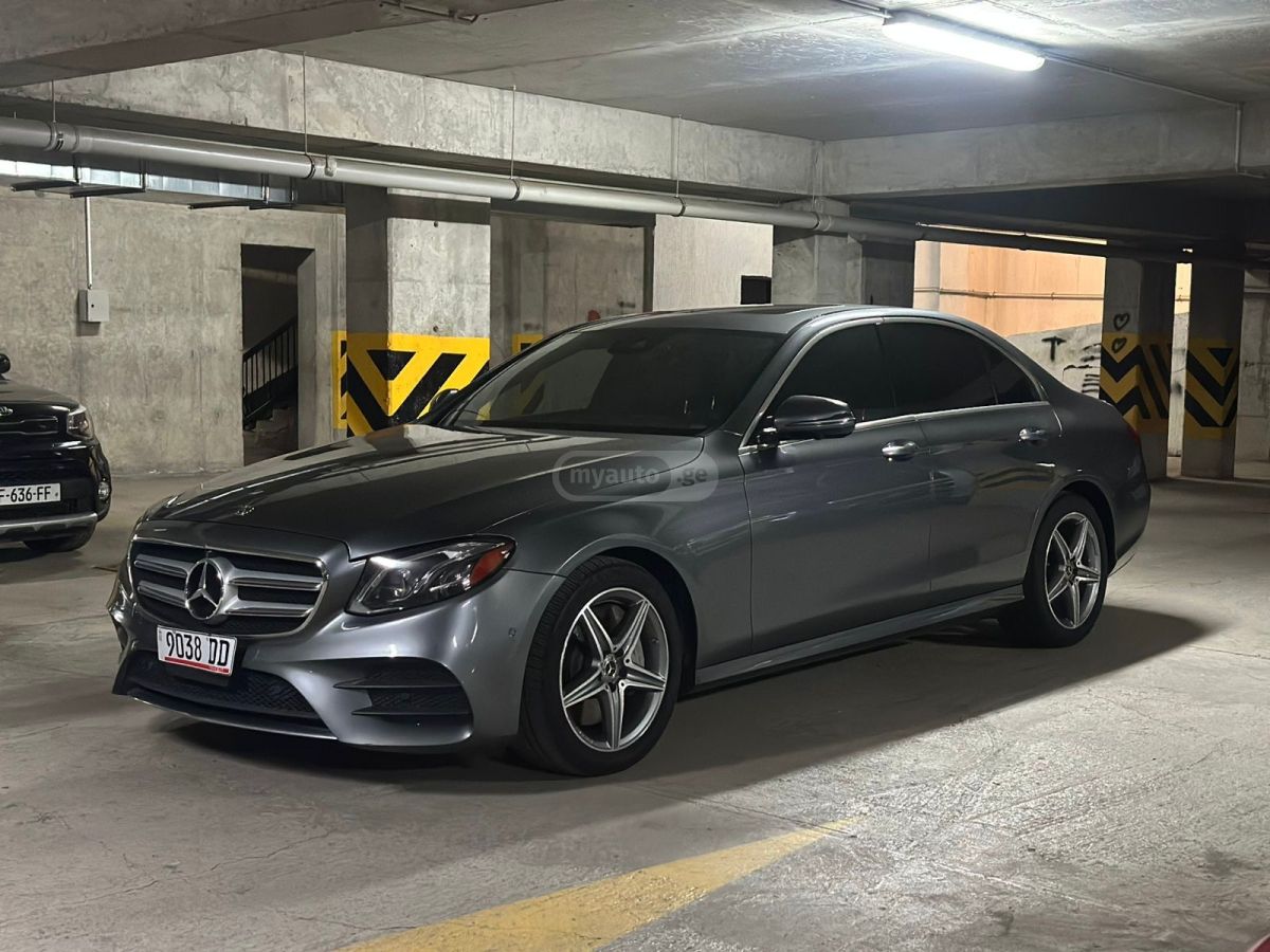 Mercedes-Benz E 300