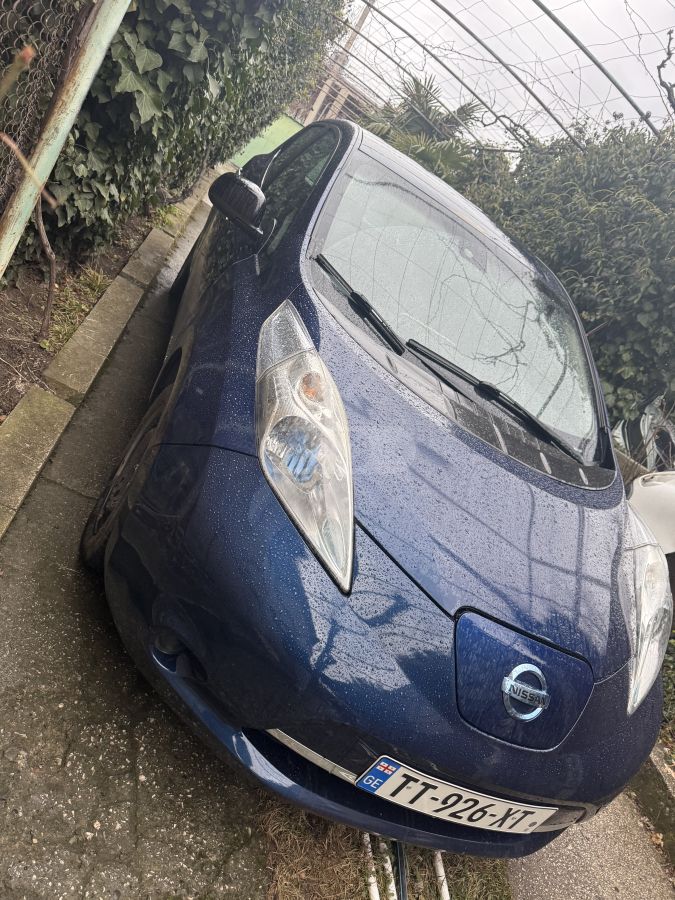 Nissan Leaf 2016 — photo 2
