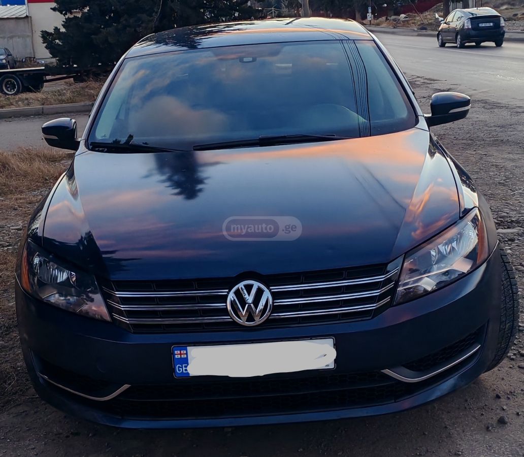 Volkswagen Passat 2013 — photo 2