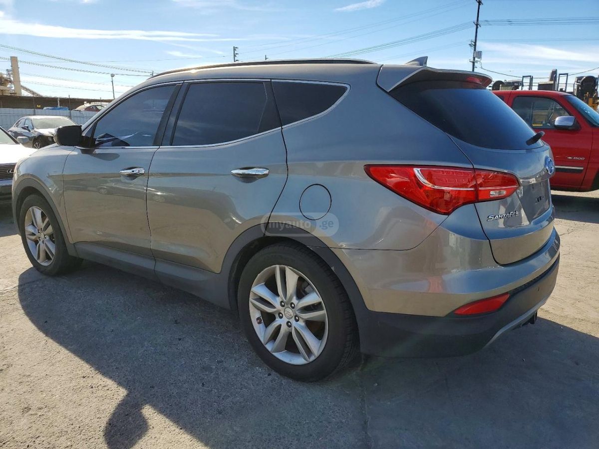 Hyundai Santa Fe 2016 — photo 2