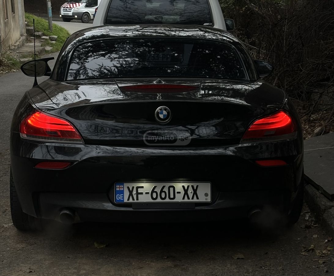 BMW Z4 2012 — photo 2