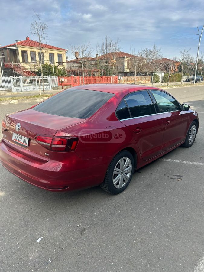 Volkswagen Jetta 2017 — photo 2