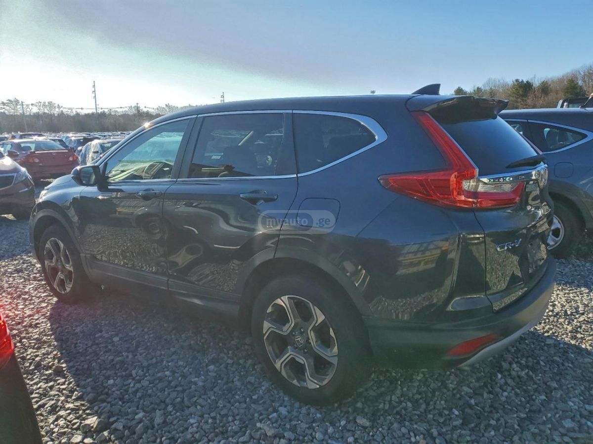 Honda CR-V 2018 — photo 2