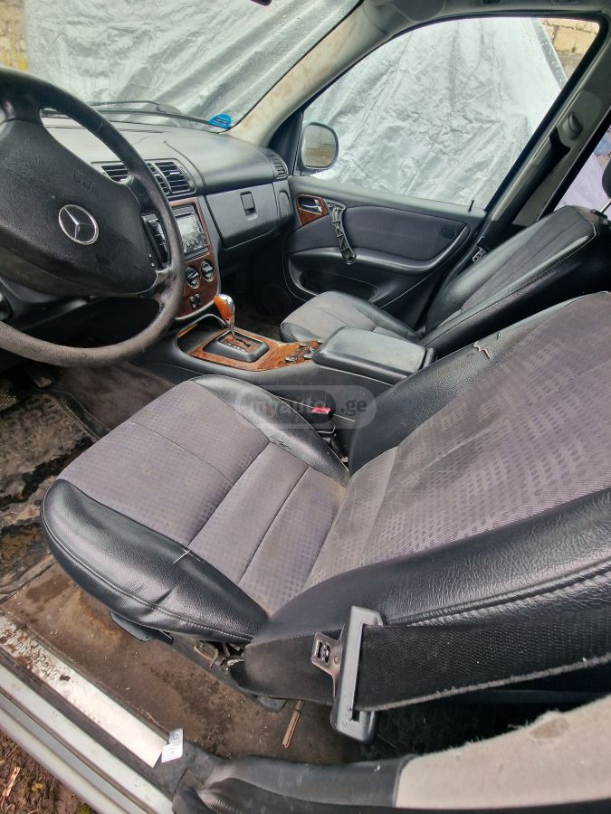 Mercedes-Benz ML 320 2000 — photo 2