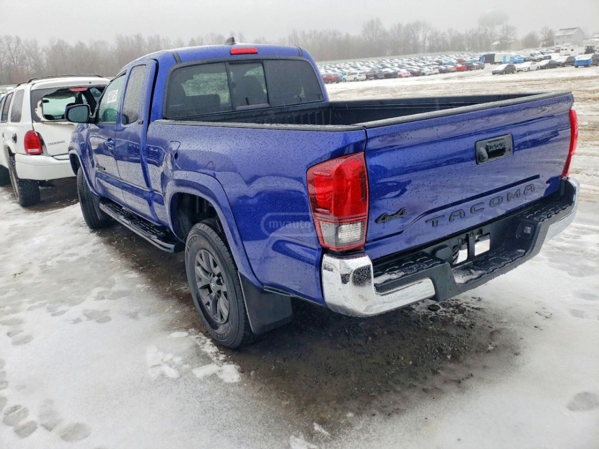 Toyota Tacoma 2022 — photo 2