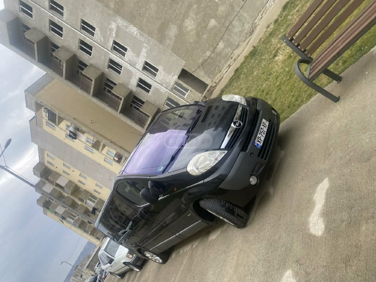 Opel Vivaro 2013 — photo 2
