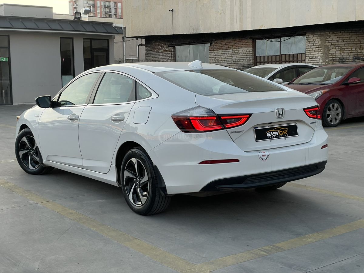 Honda Insight 2022 — photo 2