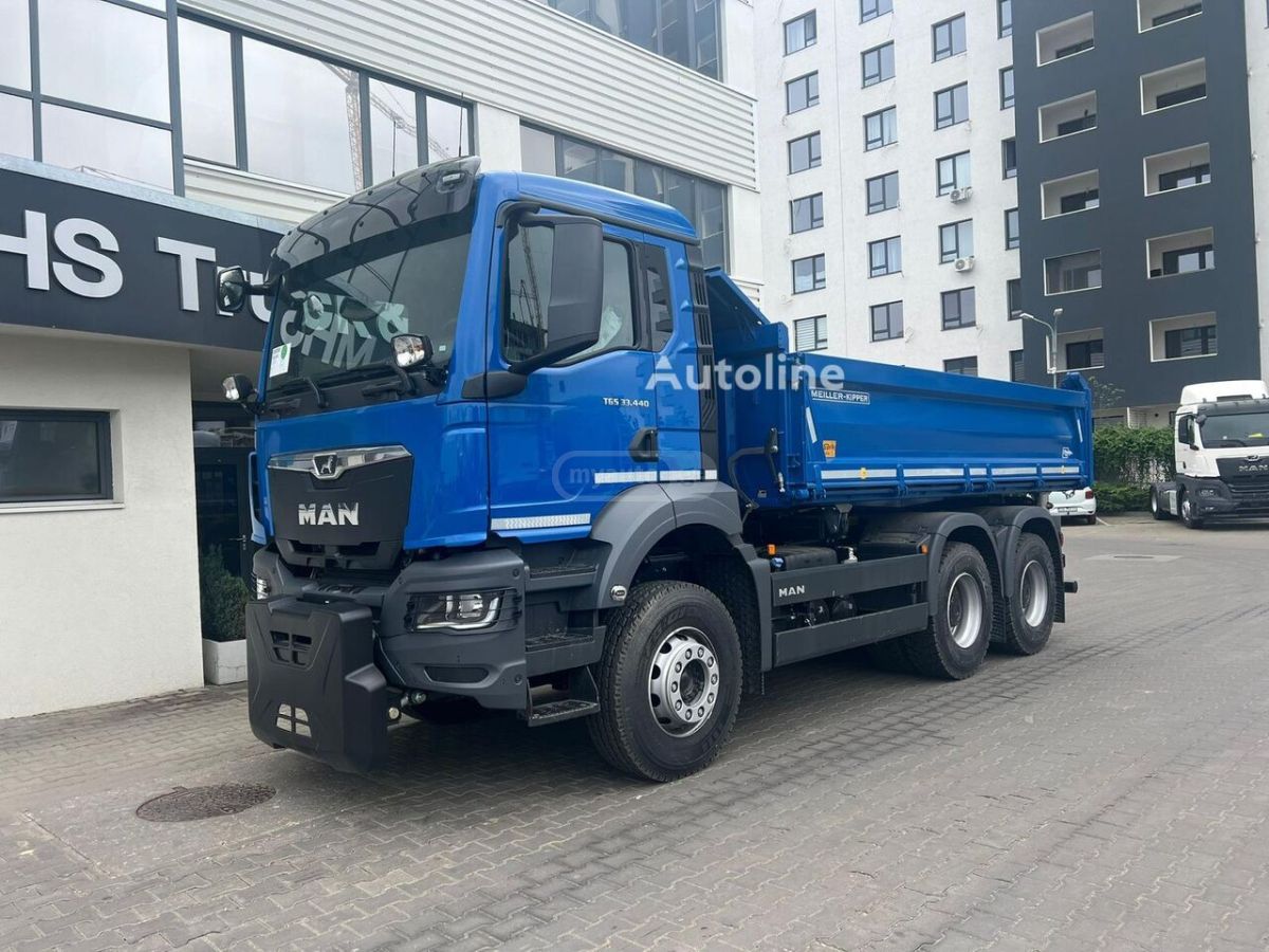 Isuzu TGS 2024 — photo 2