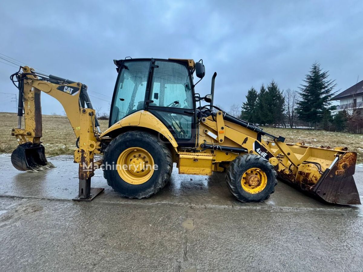 Caterpillar 428
