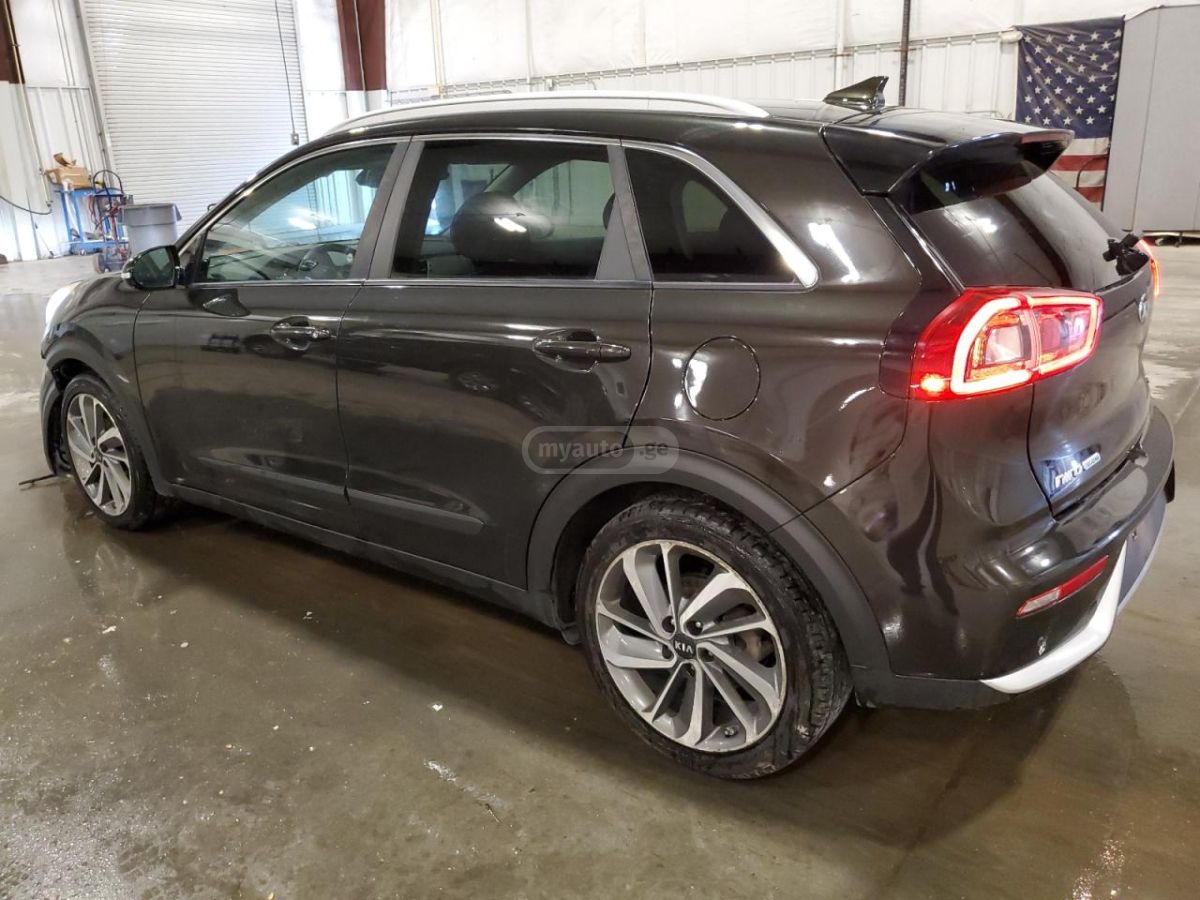 Kia Niro 2018 — photo 2