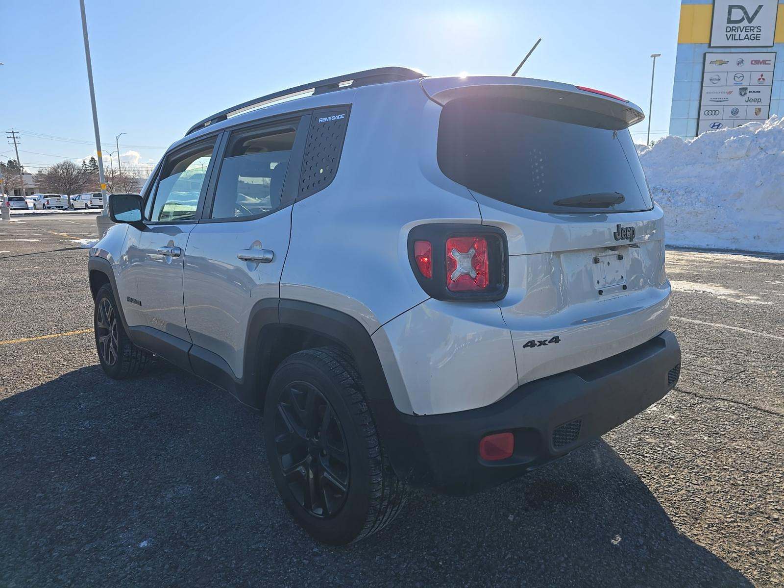 Jeep Renegade 2017 — photo 2