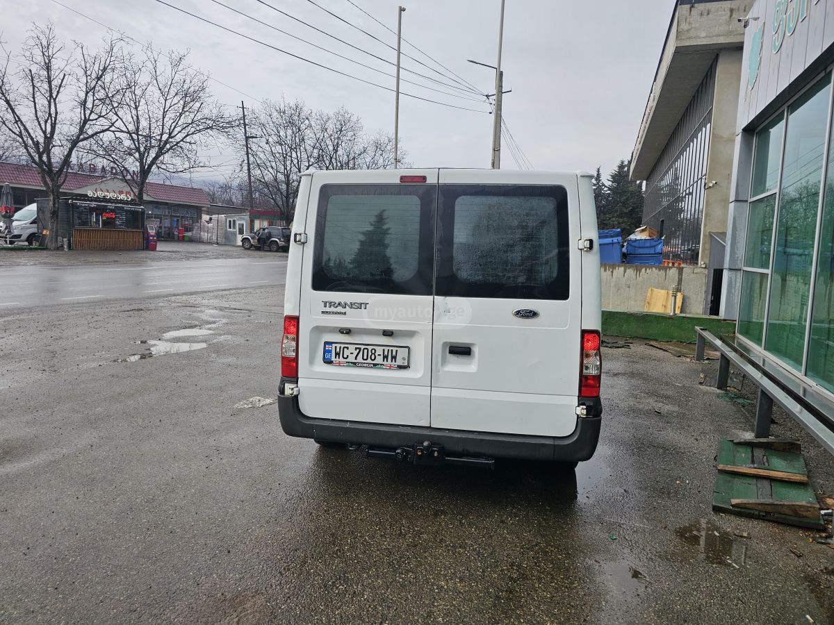 Ford Transit 2011 — photo 2