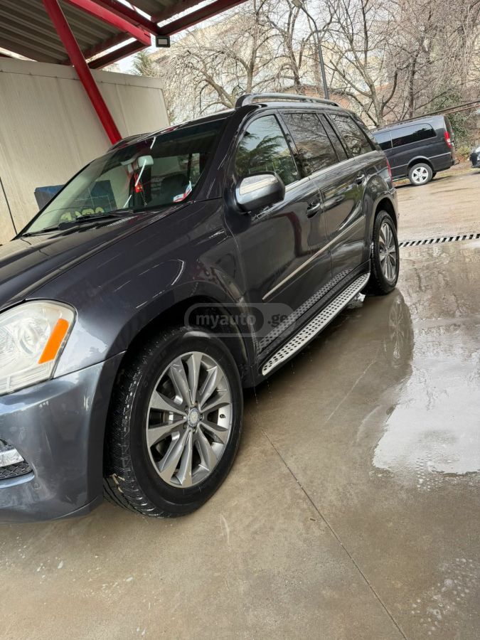 Mercedes-Benz GL 500 2009 — photo 2