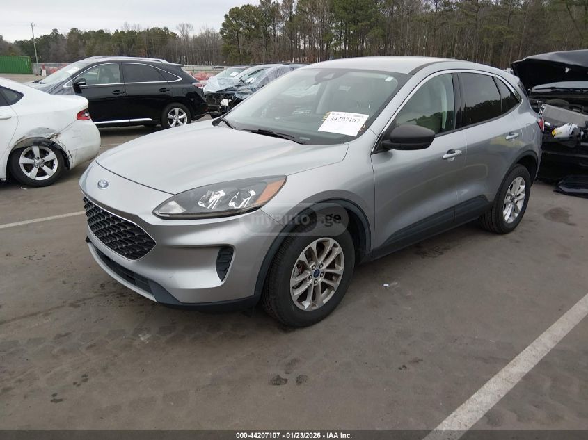 Ford Escape 2022 — photo 2