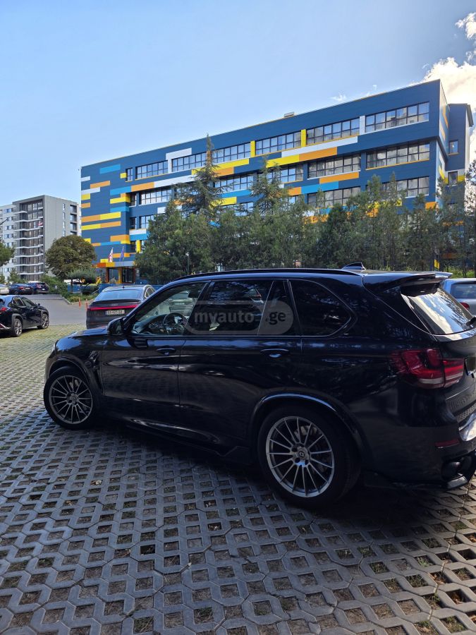 BMW X5 2014 — photo 2