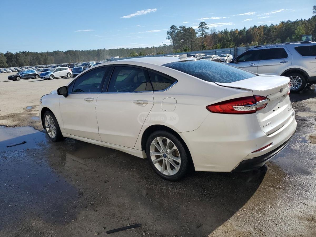 Ford Fusion 2020 — photo 2