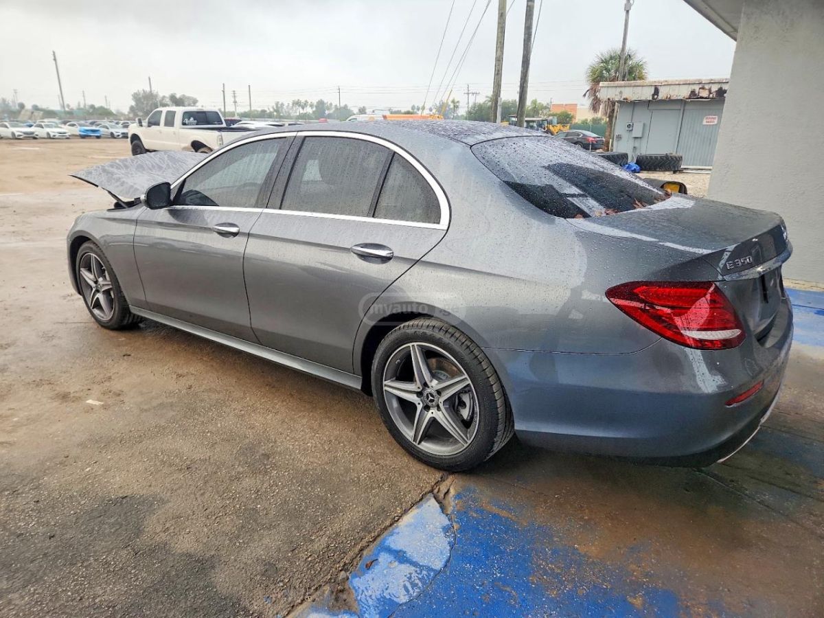 Mercedes-Benz E 350 2020 — photo 2