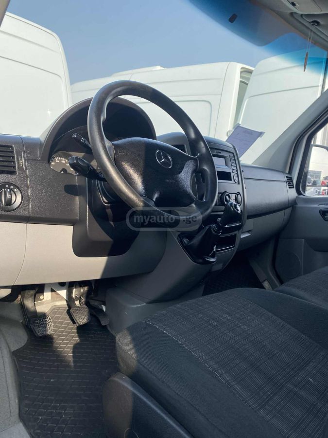 Mercedes-Benz Sprinter 2015 — photo 2