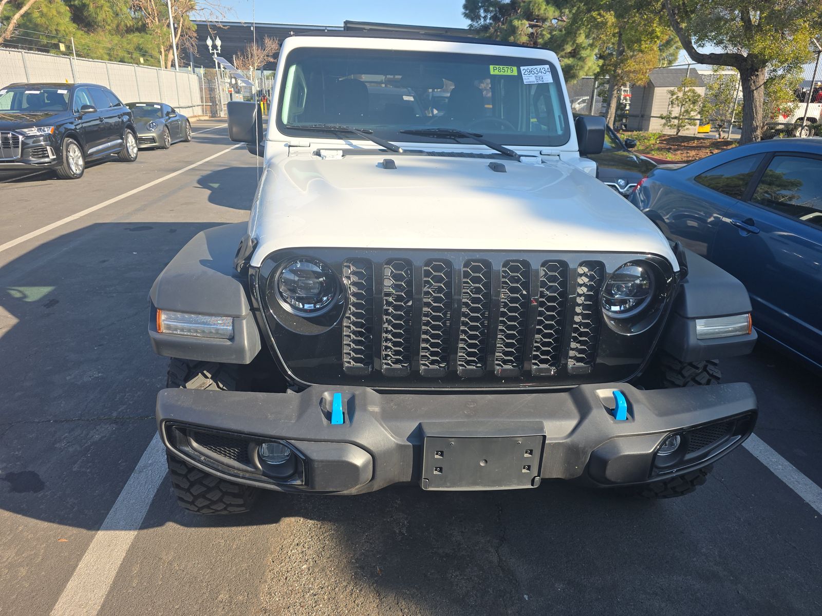 Jeep Wrangler 2023 — photo 2