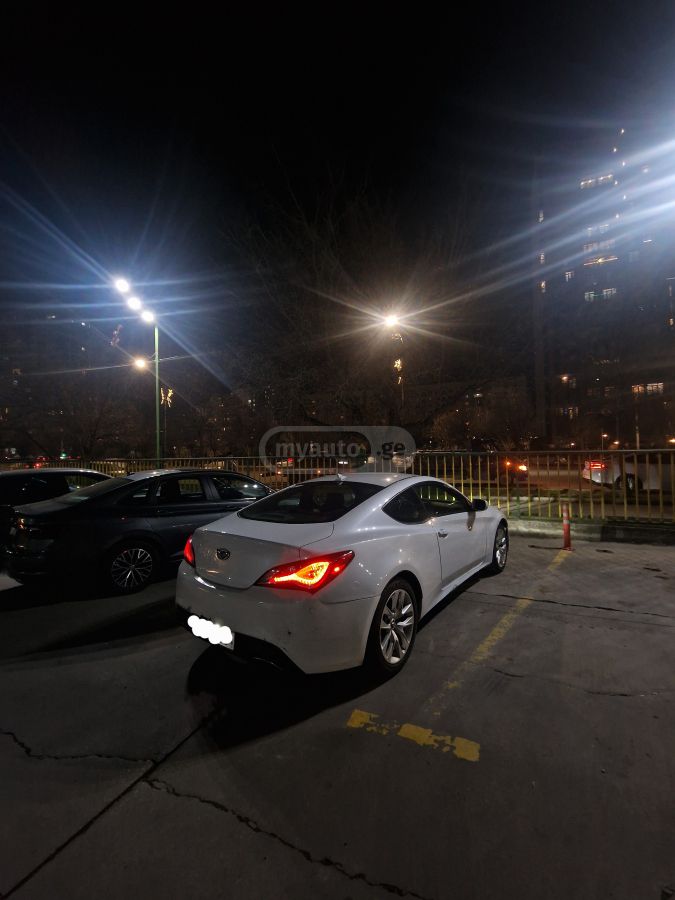 Hyundai Genesis 2014 — photo 2