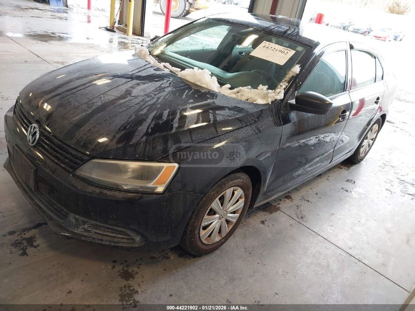 Volkswagen Jetta 2014 — photo 2