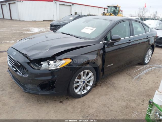 Ford Fusion 2019 — photo 2