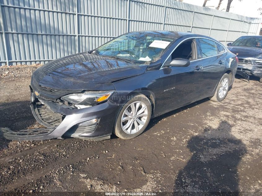 Chevrolet Malibu 2023 — photo 2
