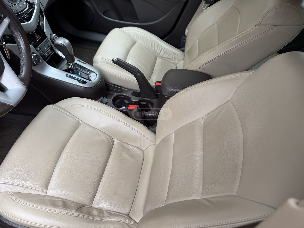 Chevrolet Cruze 2013 — photo 2