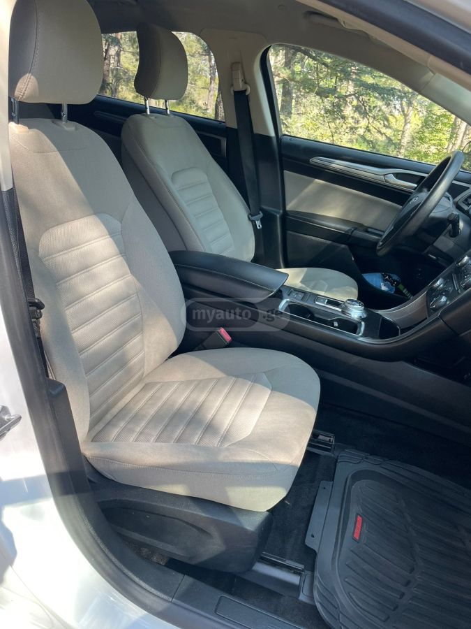 Ford Fusion 2017 — photo 2