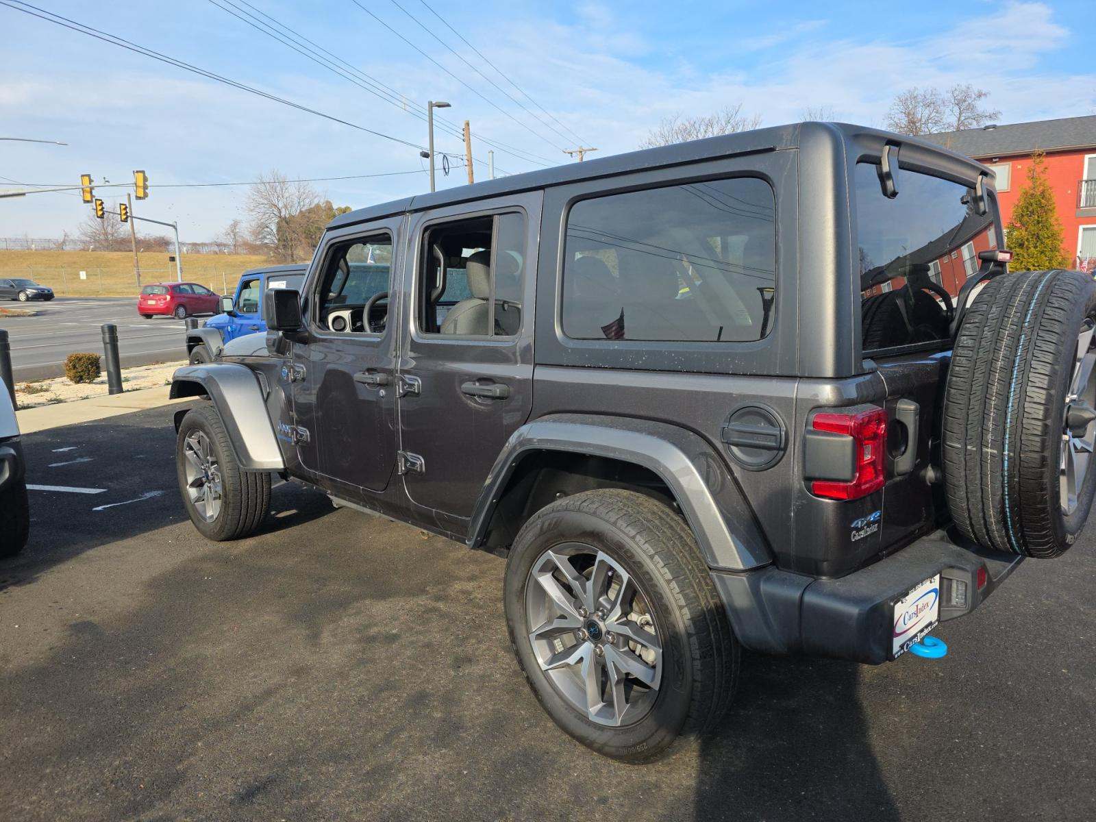 Jeep Wrangler 2024 — photo 2