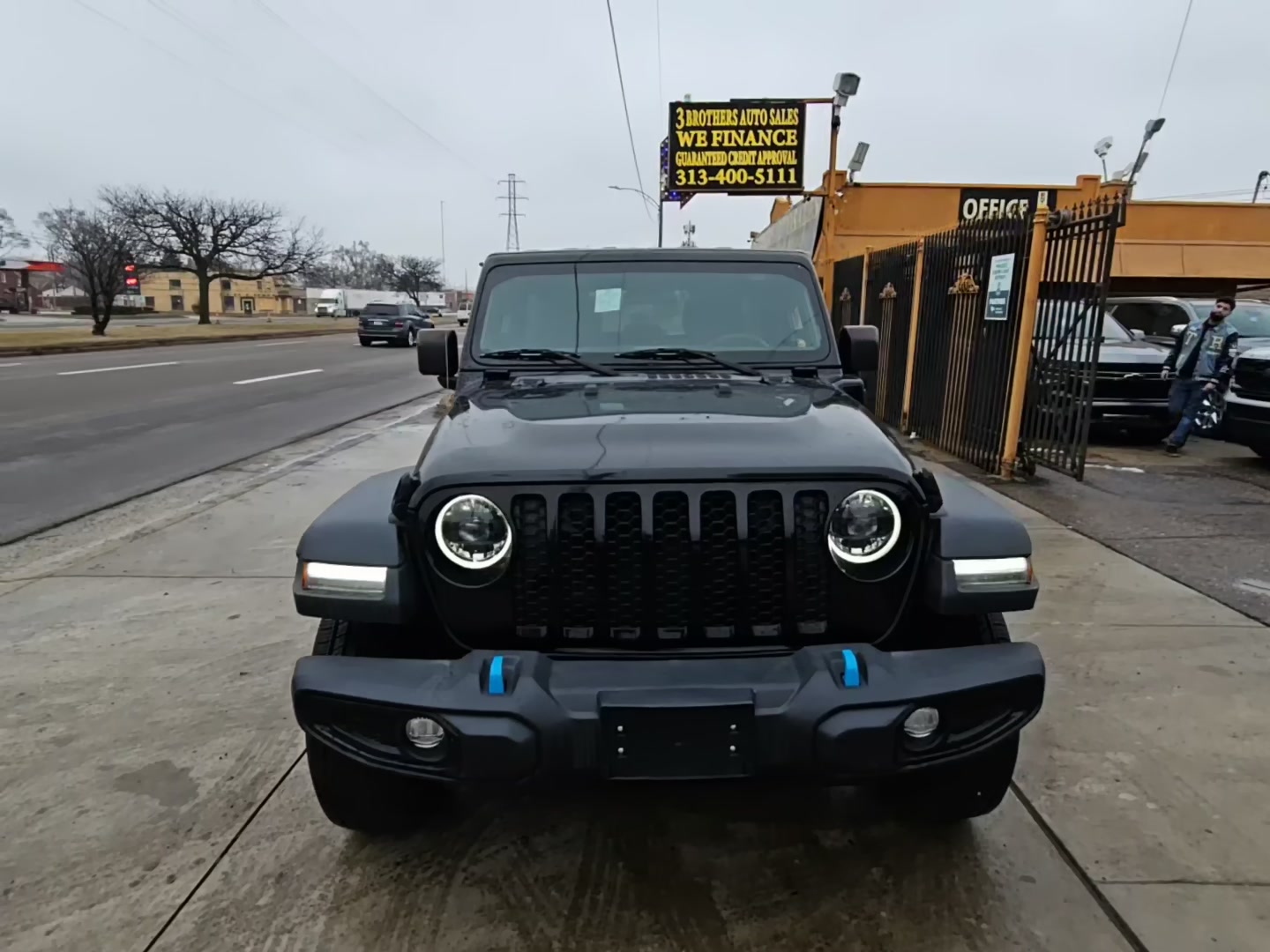 Jeep Wrangler 2023 — photo 2