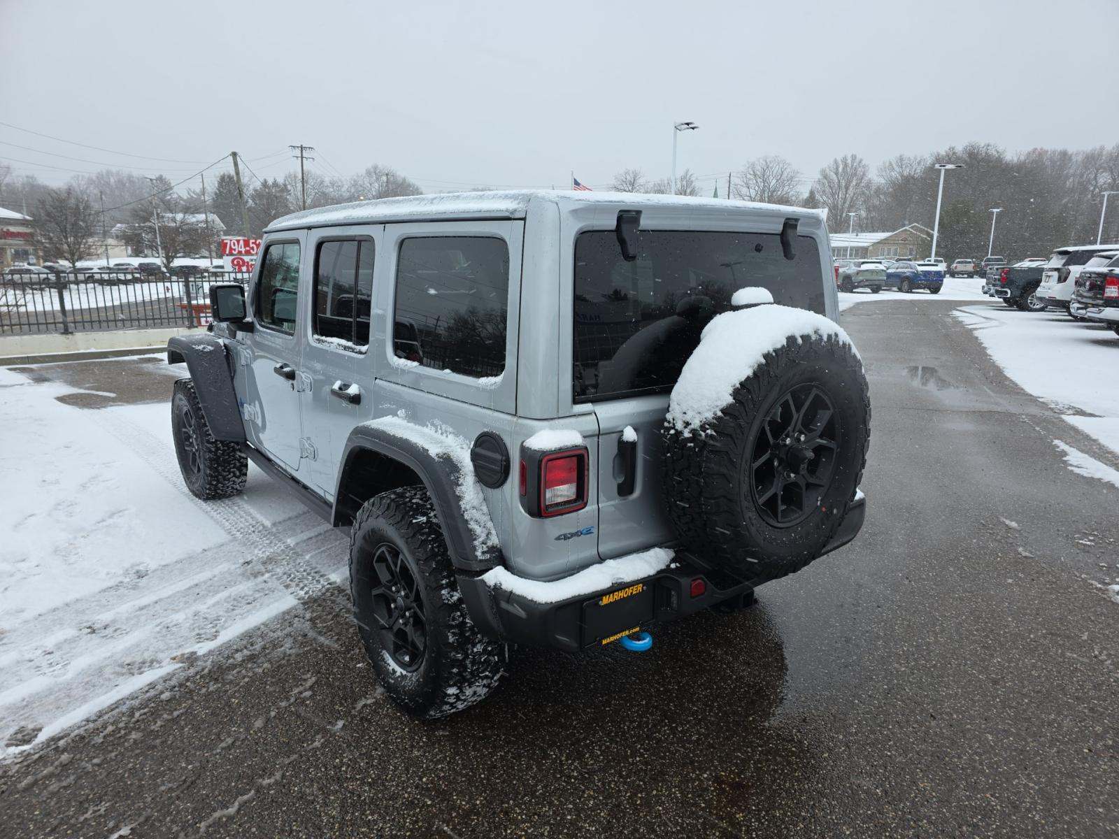 Jeep Wrangler 2024 — photo 2