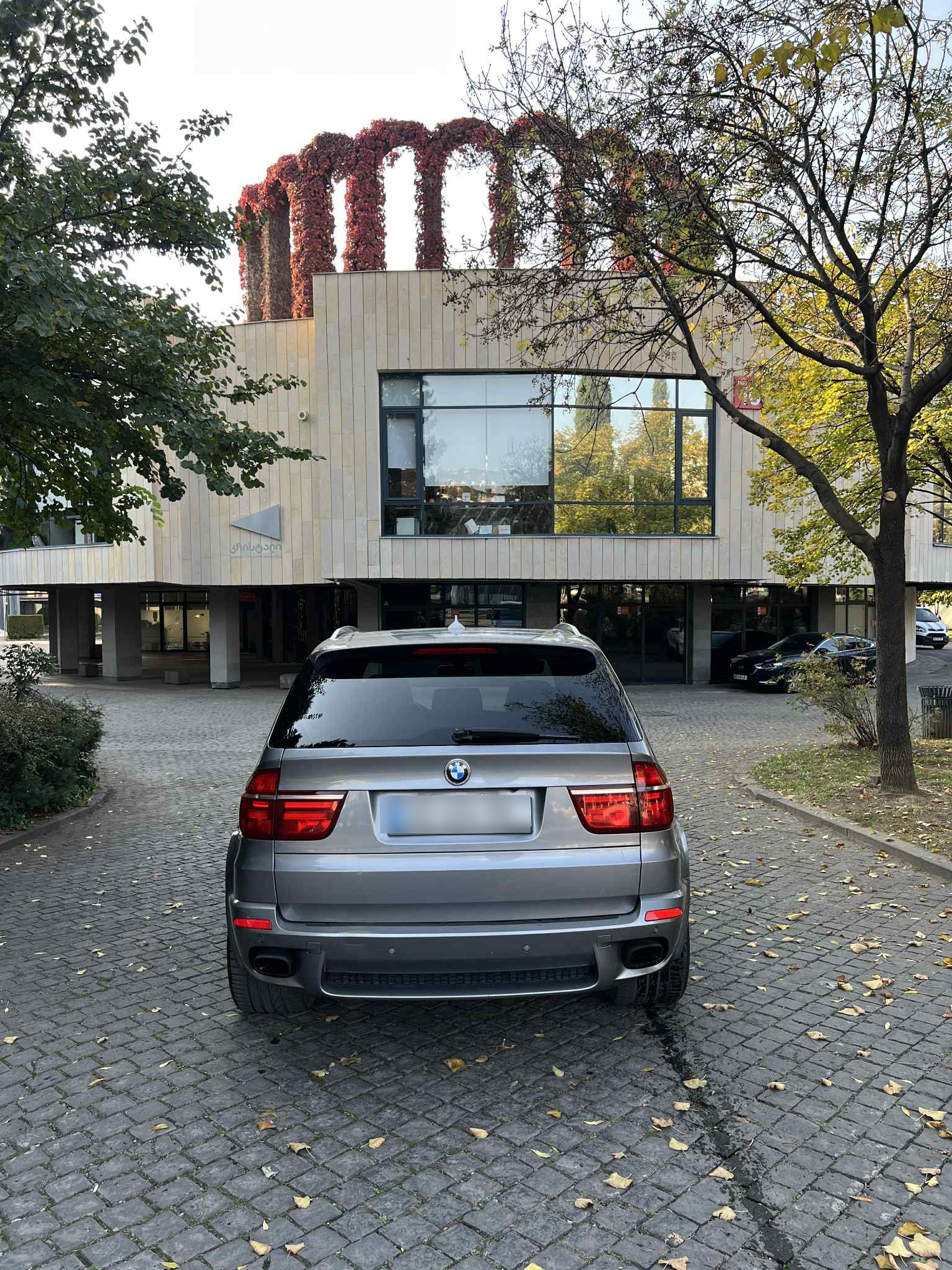 BMW X5 2013 — photo 2