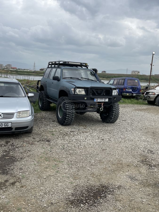 Nissan Patrol 2000 — photo 2