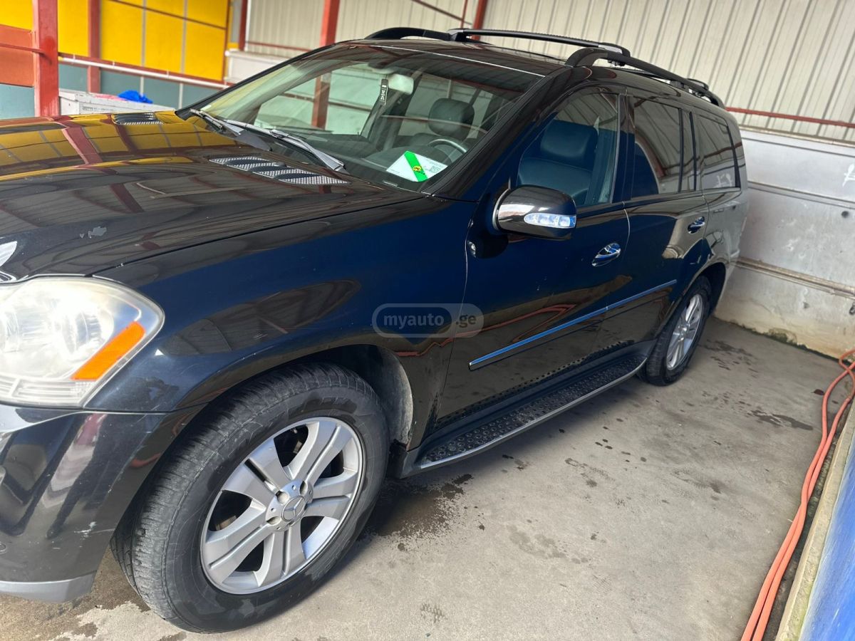 Mercedes-Benz GL 320 2007 — photo 2