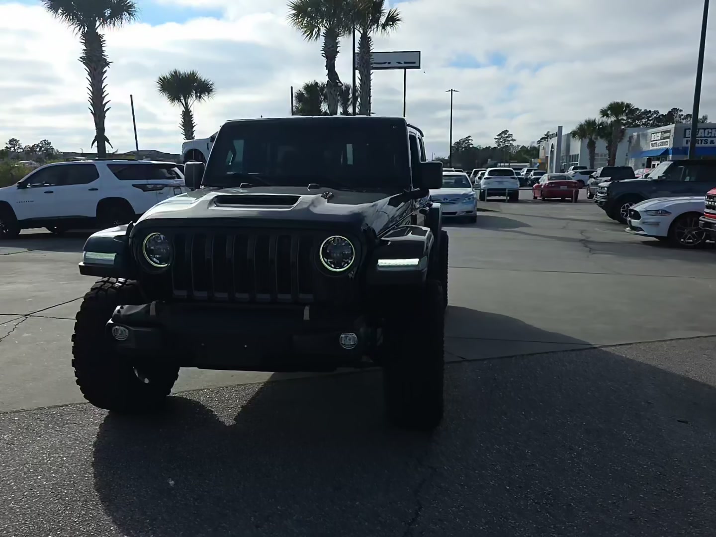 Jeep Wrangler 2023 — photo 2