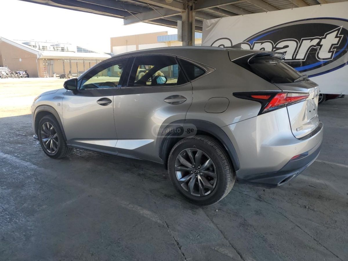 Lexus NX 300 2018 — photo 2
