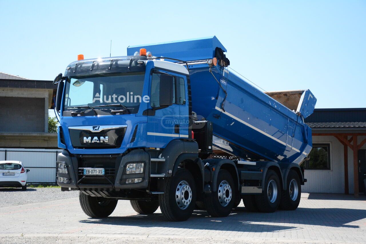 Isuzu TGS 2016 — photo 2