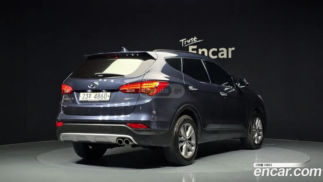 Hyundai Santa Fe 2015 — photo 2